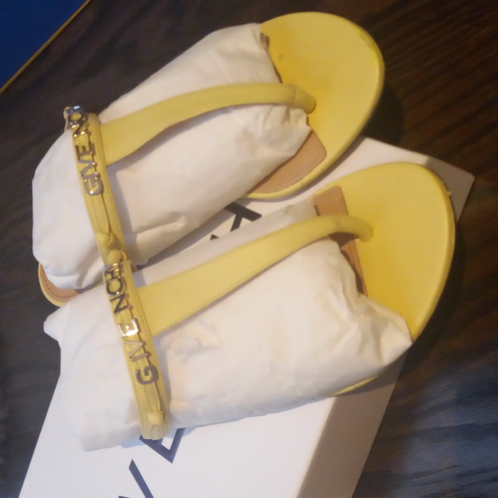 Givenchy Sandals - Picture 2 of 5